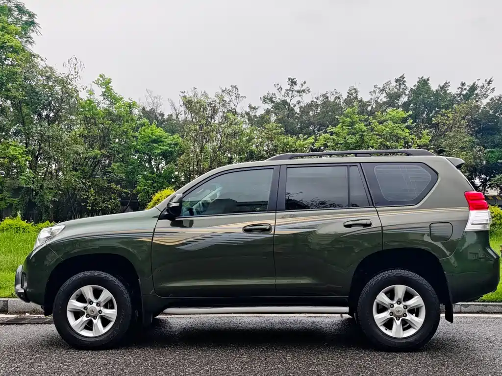 Toyota Land Cruiser Prado 2010 4.0L AT TX