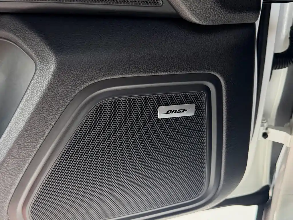 Porsche Macan — миниатюра 6