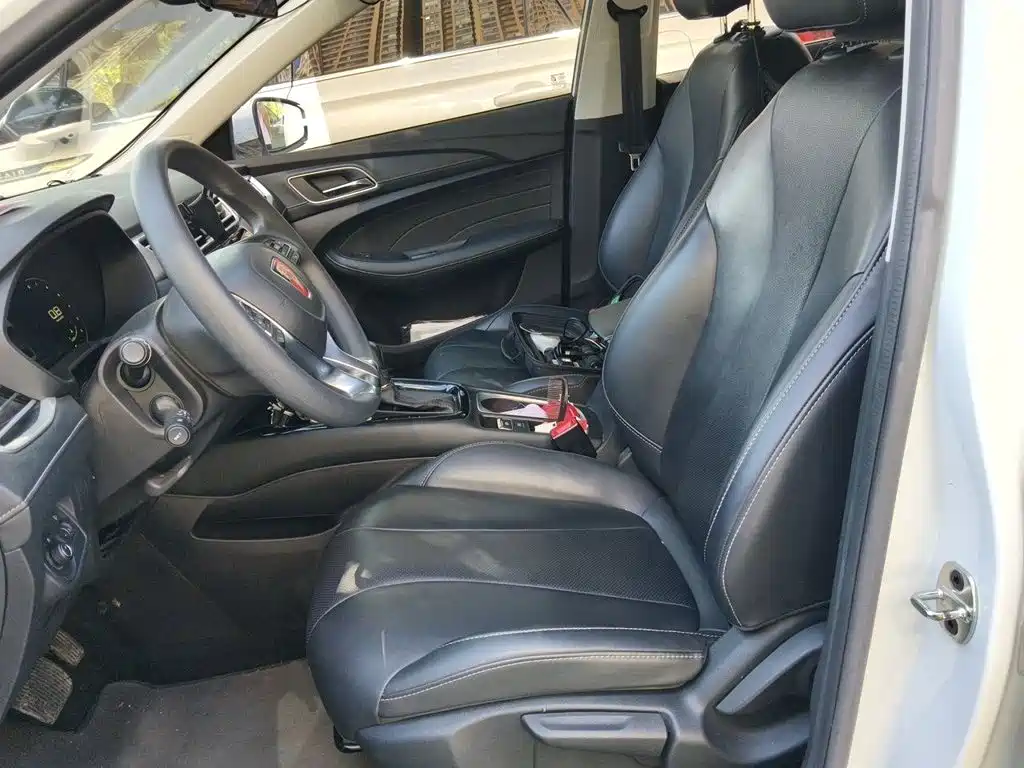Roewe i5 — миниатюра 8