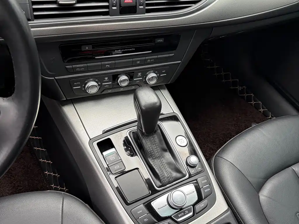 Audi A6L — миниатюра 15