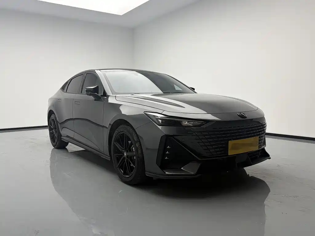 Changan UNI-V 2023 1.5T Luxury