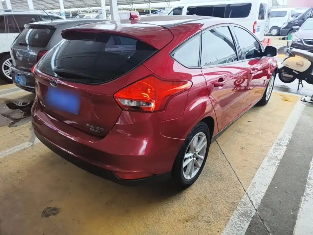 Ford Focus — миниатюра 7