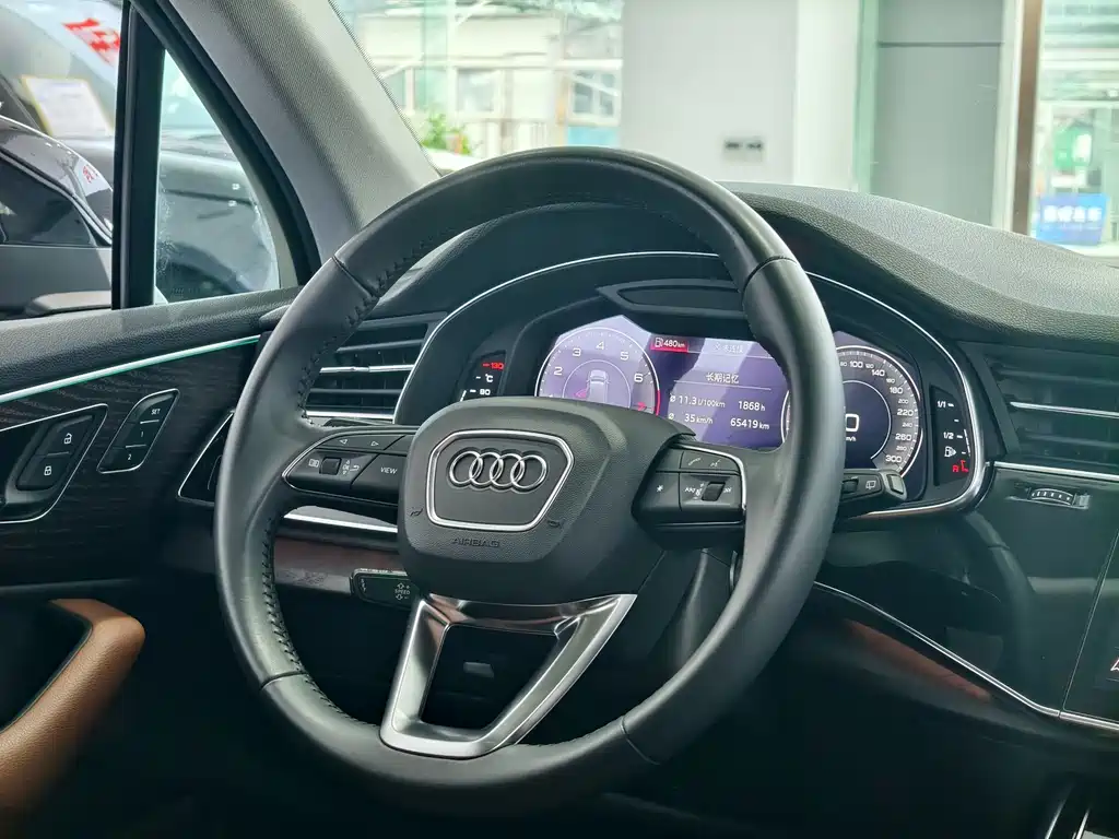 Audi Q7 2020 55 TFSI quattro S line Sport