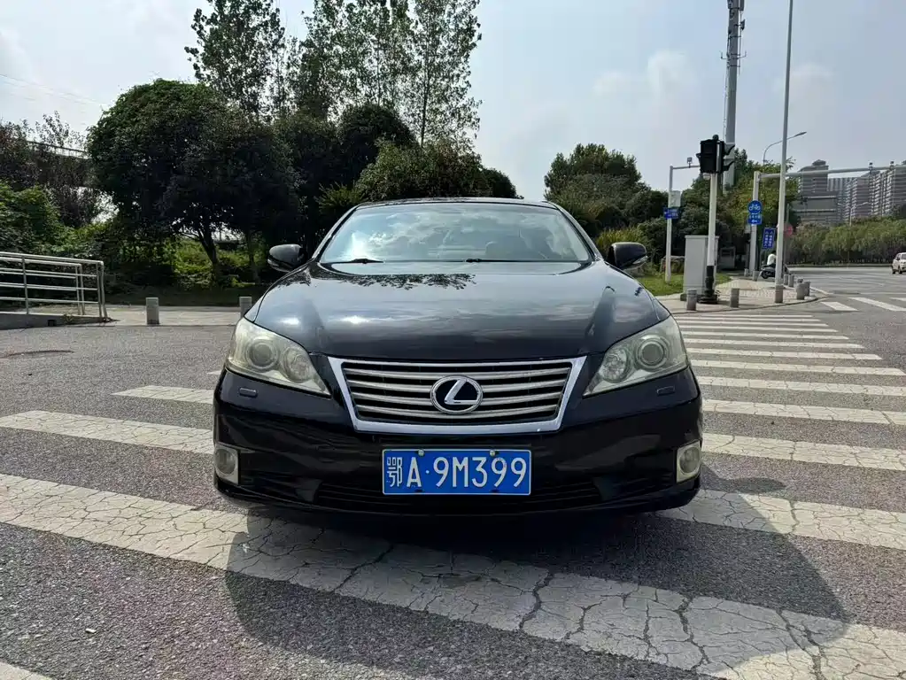 Lexus ES — миниатюра 2