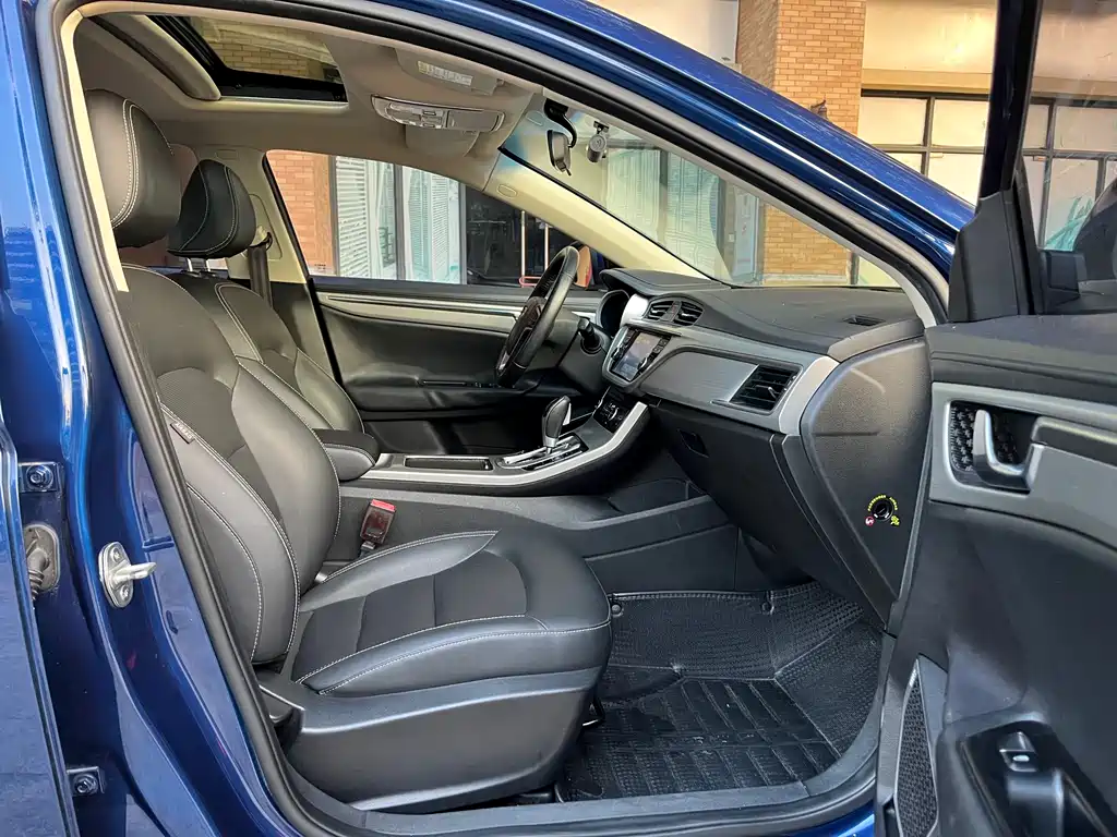 GEELY AUTOMOBILE EMGRAND GL