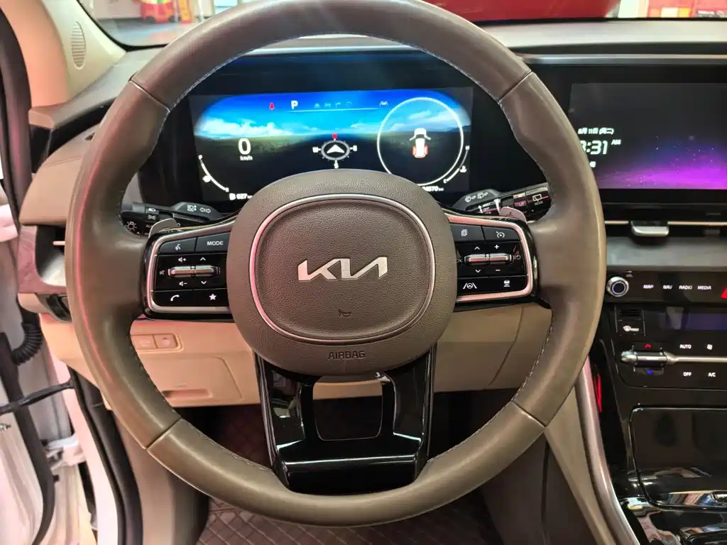 Kia Carnival — миниатюра 17