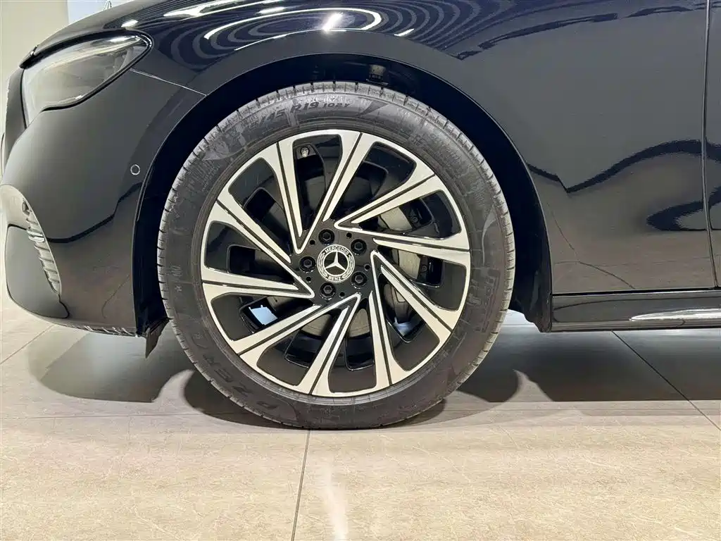 Mercedes-Benz E-Class E 2024 E 300 L Luxury