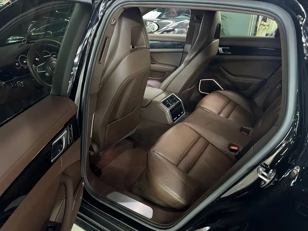 Porsche Panamera — миниатюра 8