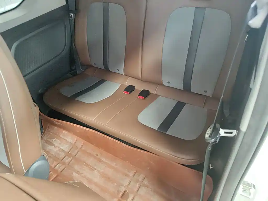 Wuling MINIEV — миниатюра 17