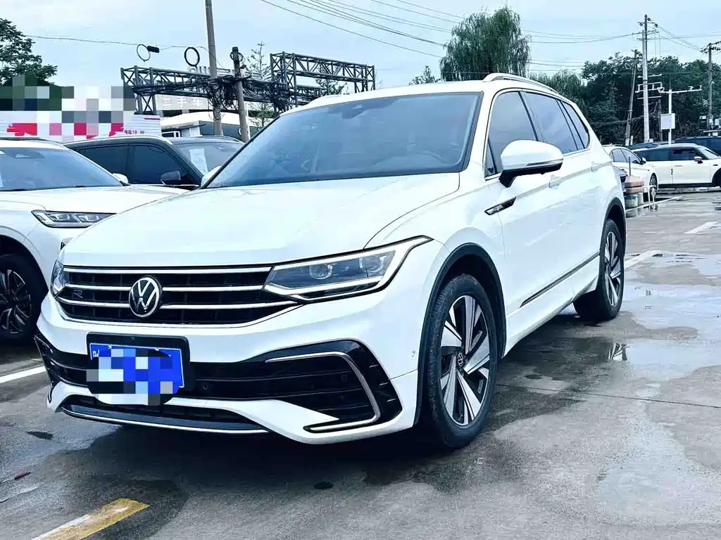 Volkswagen Tiguan L L 2023 330TSI AT R-Line