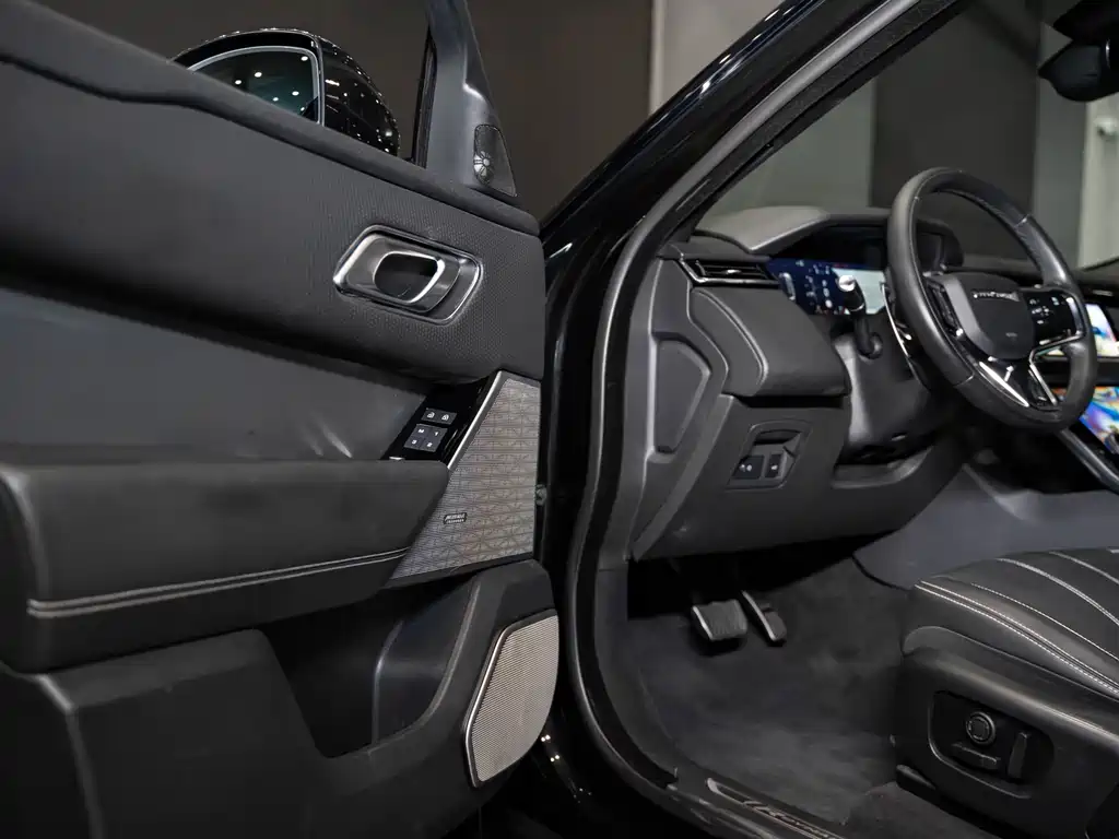 Land Rover Range Rover Velar 2021 P340 R-DYNAMIC SE