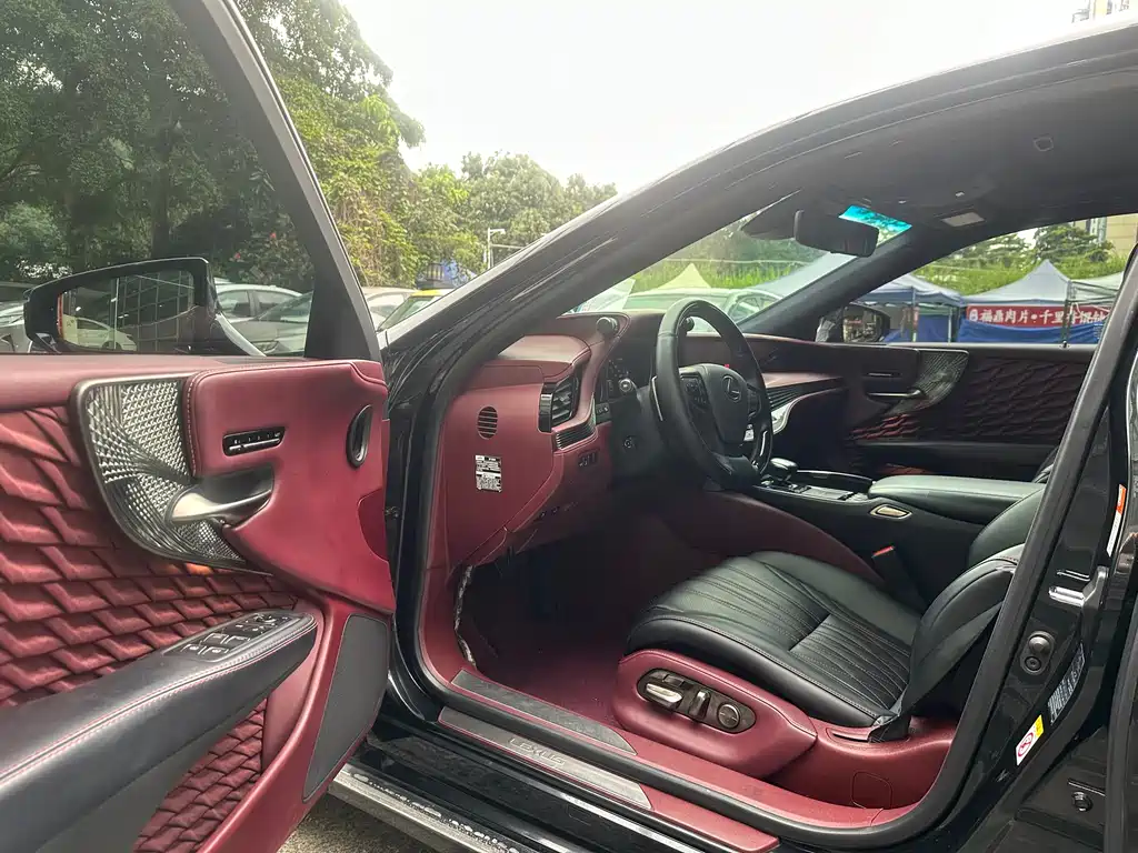 Lexus LS 2018 500h Executive V
