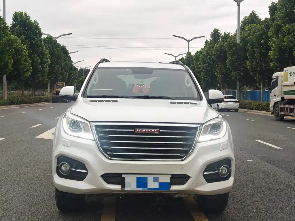 Haval H9 2017 2.0T Premium 5 мест