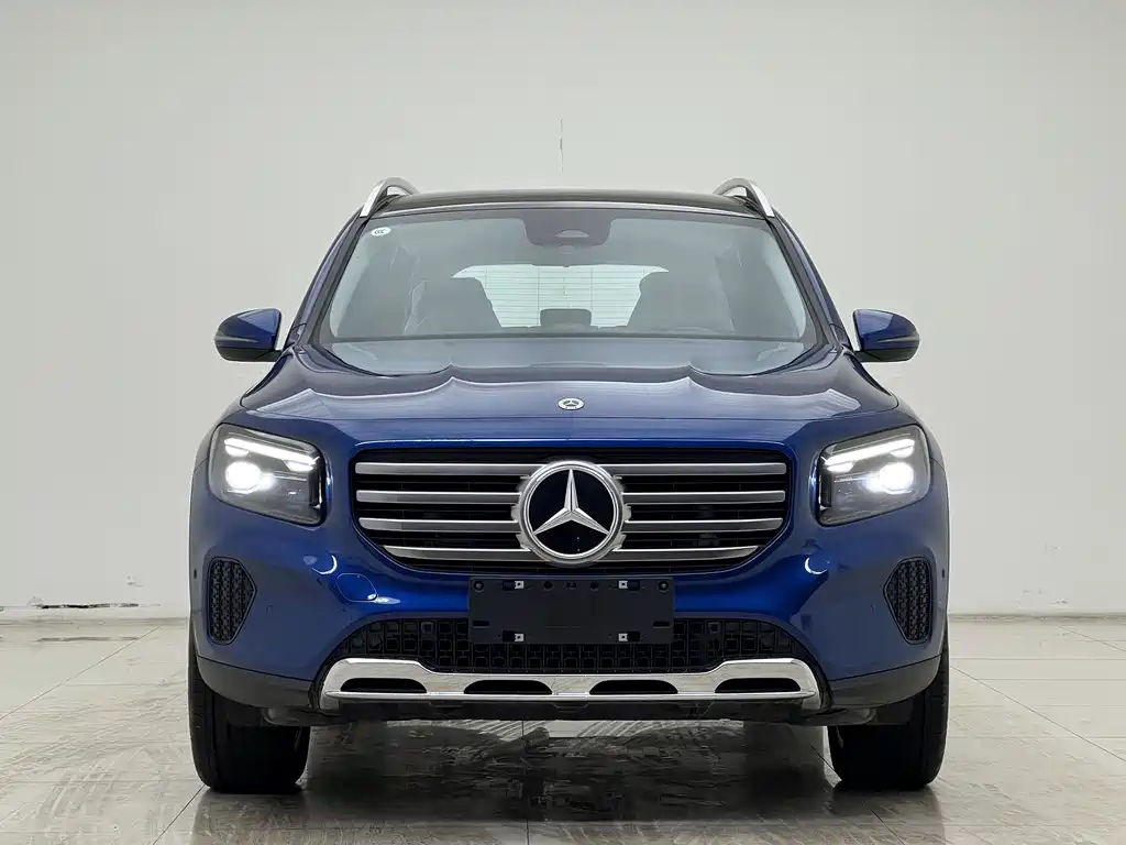 MERCEDES-BENZ GLB