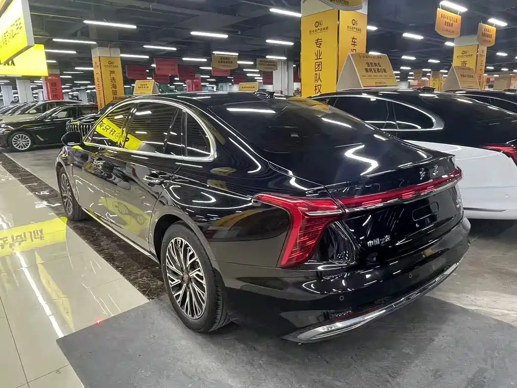 Hongqi H5 2024 2.0T AT
