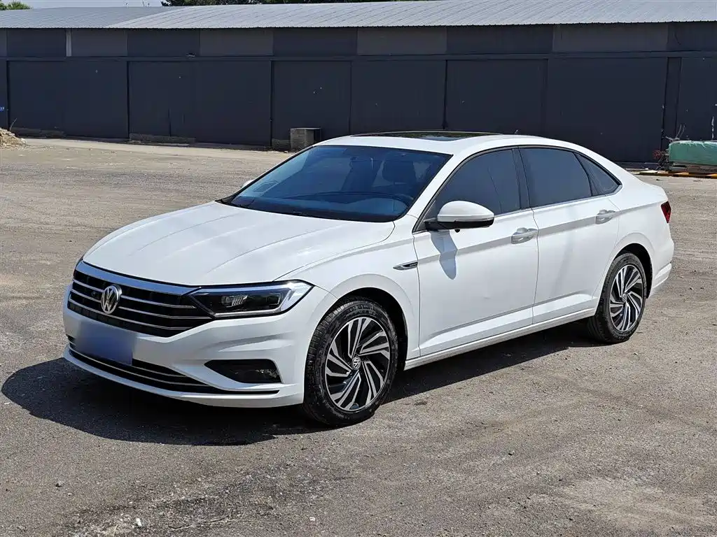 Volkswagen Sagitar 2022