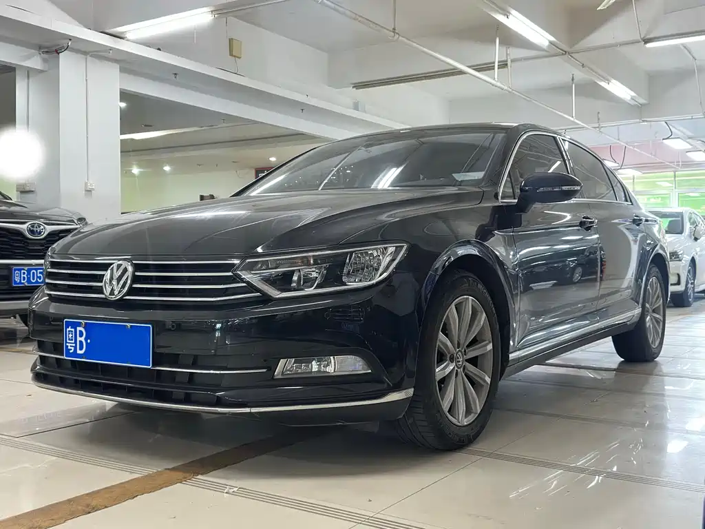 Volkswagen Magotan 2018 330TSI DSG Lead