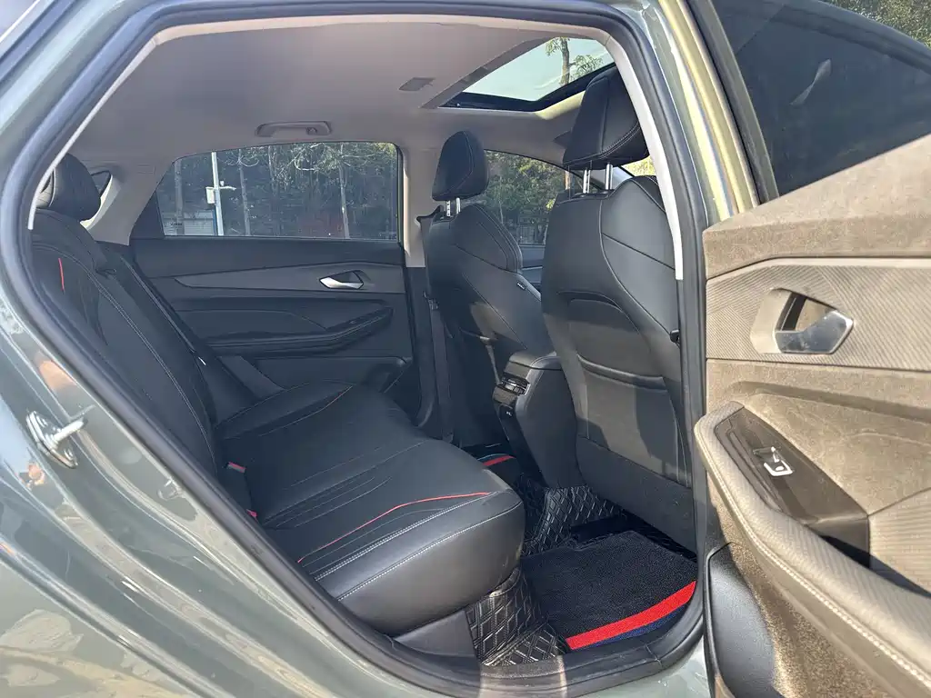 GEELY AUTOMOBILE BINRUI