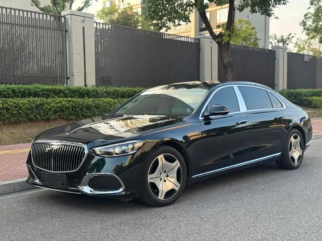 Mercedes-Benz S-Class 2024