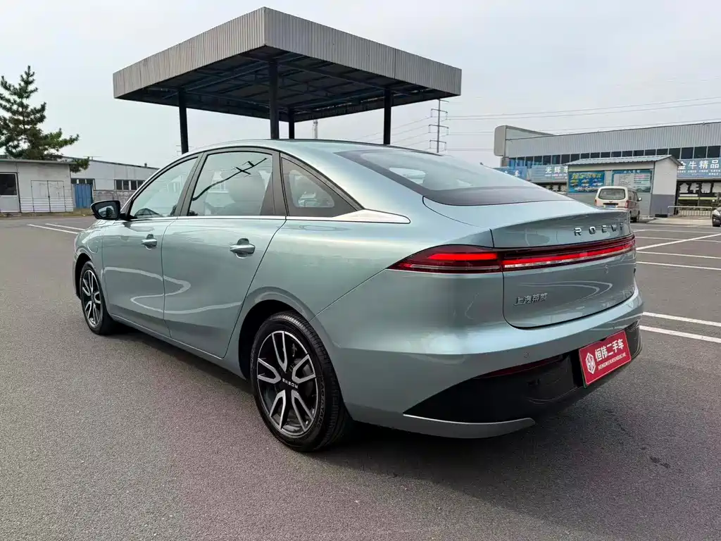 Roewe D6 — миниатюра 4