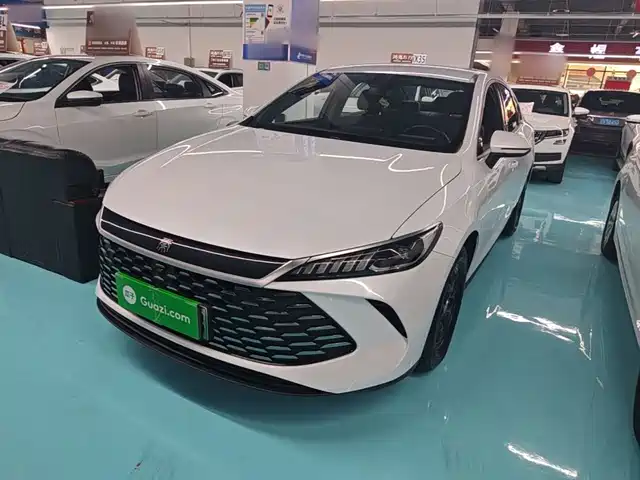 2025 BYD Qin