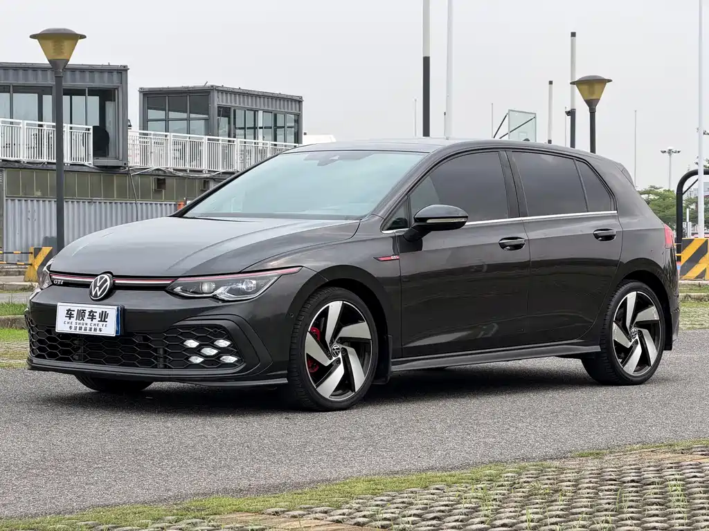 Volkswagen Golf GTI 2023