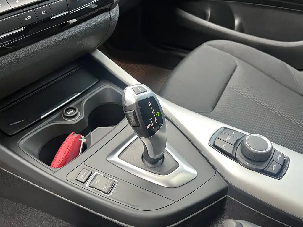 BMW 1 Series (Import) — миниатюра 14