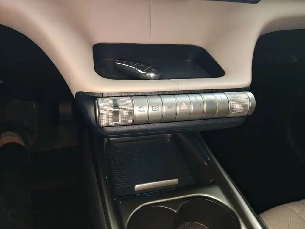 BYD Dolphin — миниатюра 14