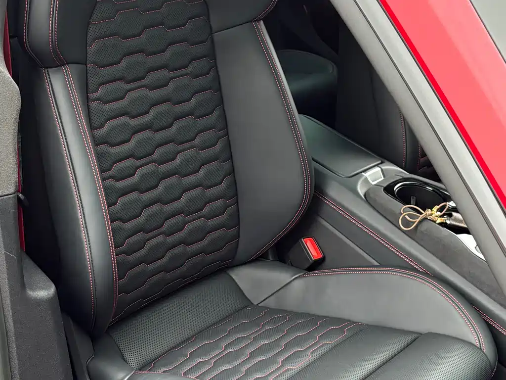 Audi RS e-tron GT — миниатюра 14