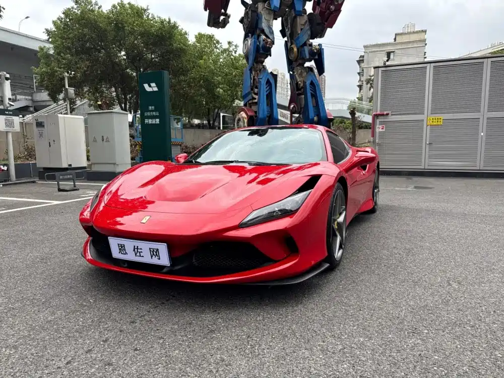 Ferrari F8