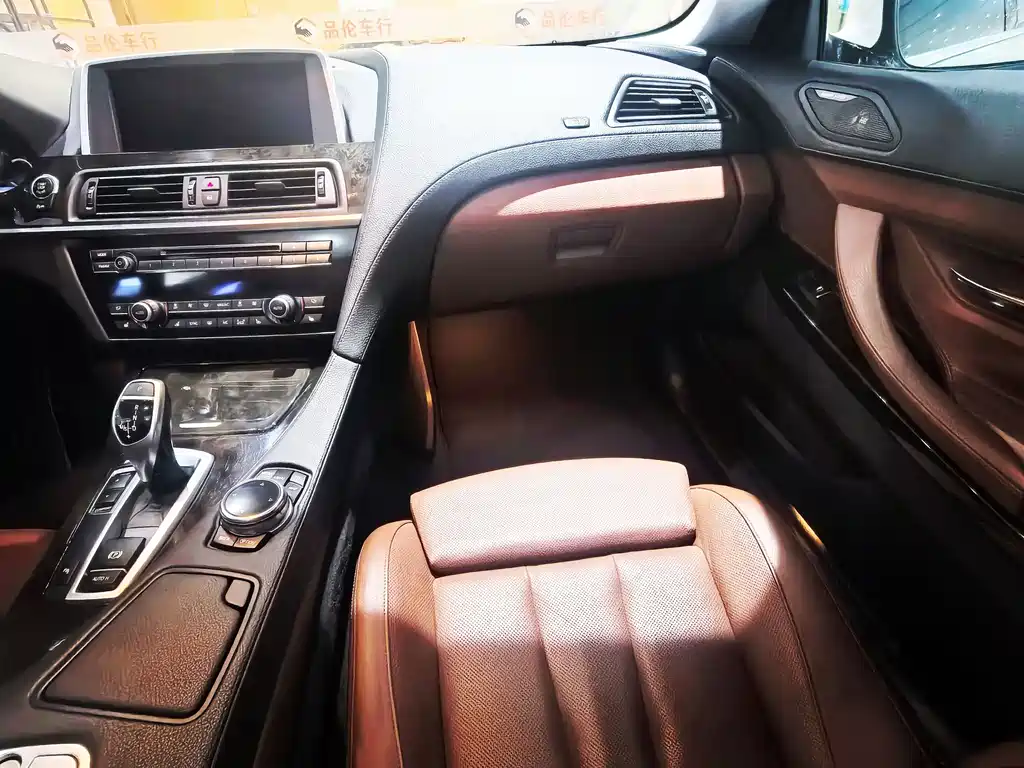 BMW 6 Series — миниатюра 9