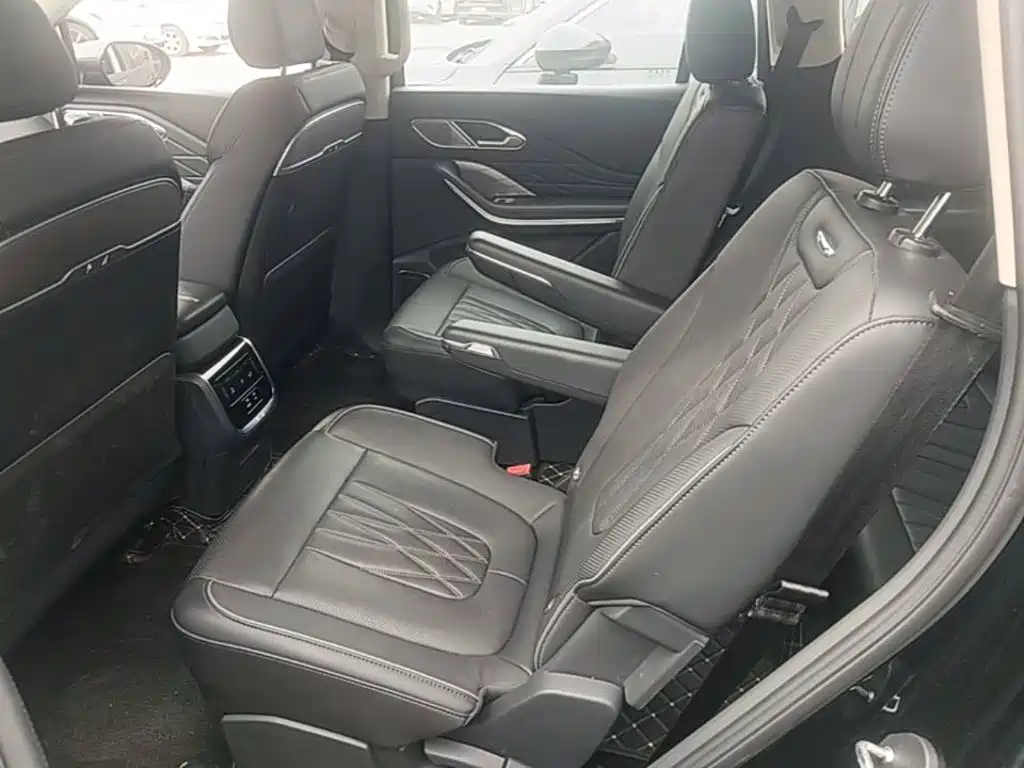 Hongqi Hongqi HS7 PHEV — миниатюра 17