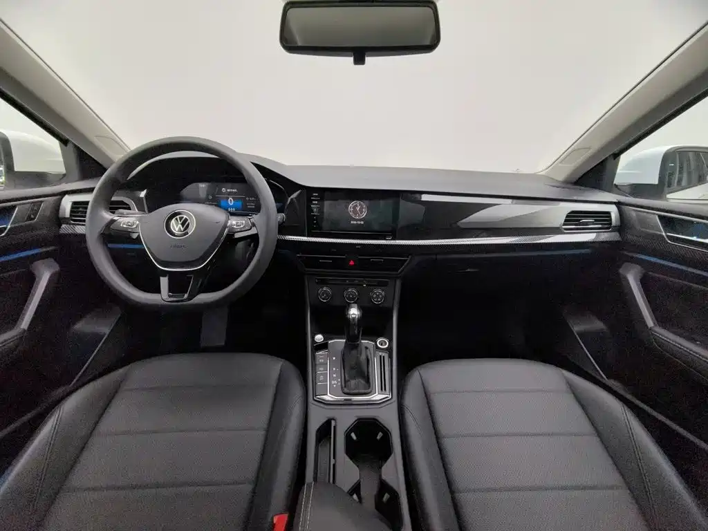 Volkswagen Lavida — миниатюра 5