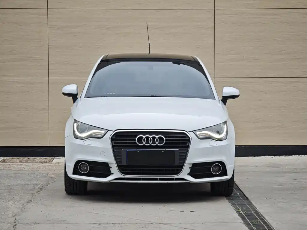 Audi A1 2014 30 TFSI Sportback Comfort