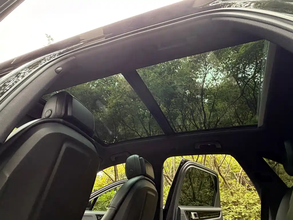 Porsche Cayenne — миниатюра 12
