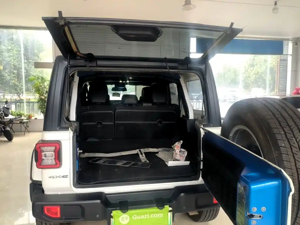 Jeep Wrangler PHEV — миниатюра 19