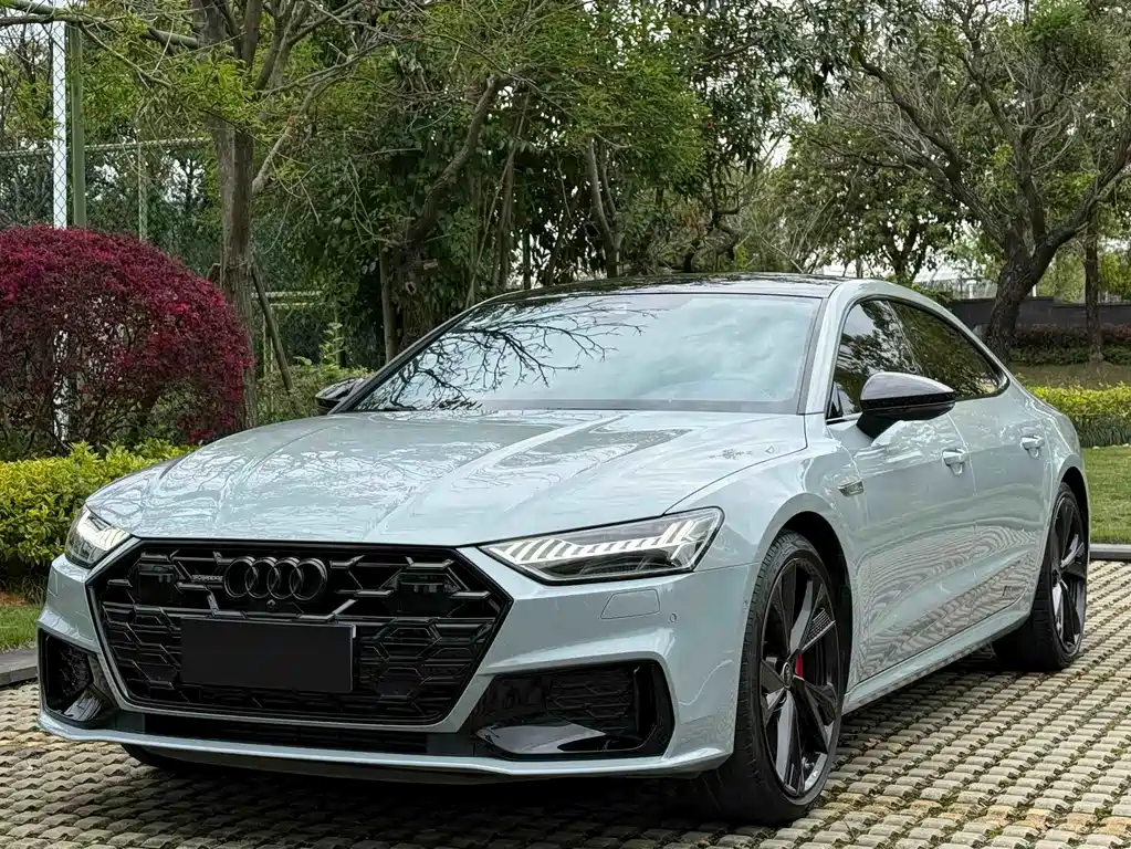 Audi A7L