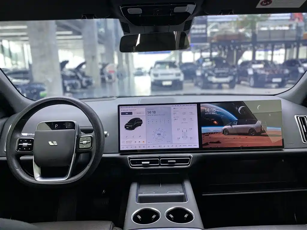 Li Auto L8 2023 Pro