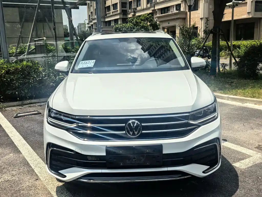 Volkswagen Tiguan L 2024