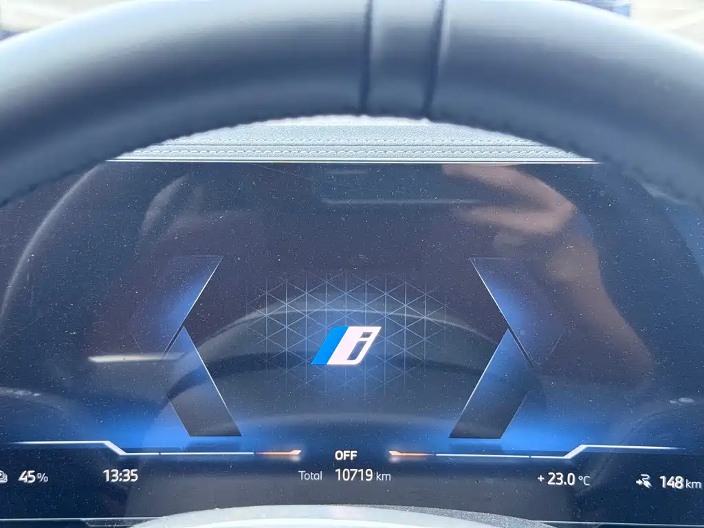 BMW i3 — миниатюра 6