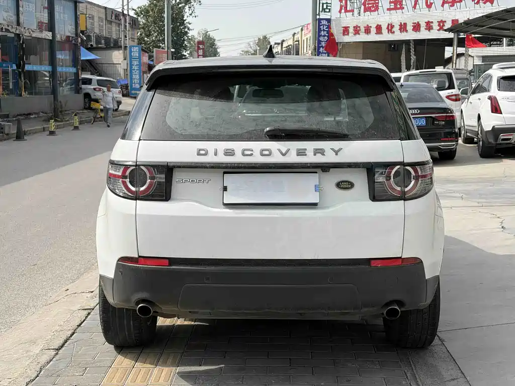 Land Rover Discovery Sport — миниатюра 9