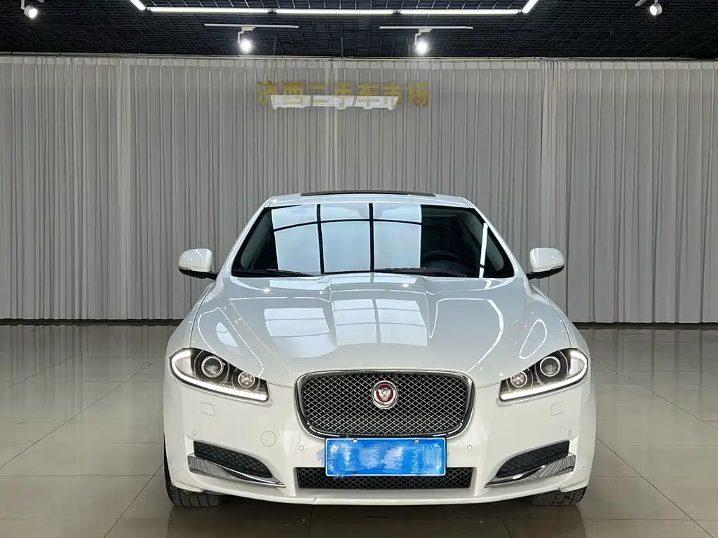 Jaguar XF — миниатюра 2