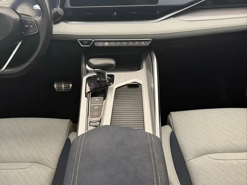 GEELY AUTOMOBILE XINGRUI