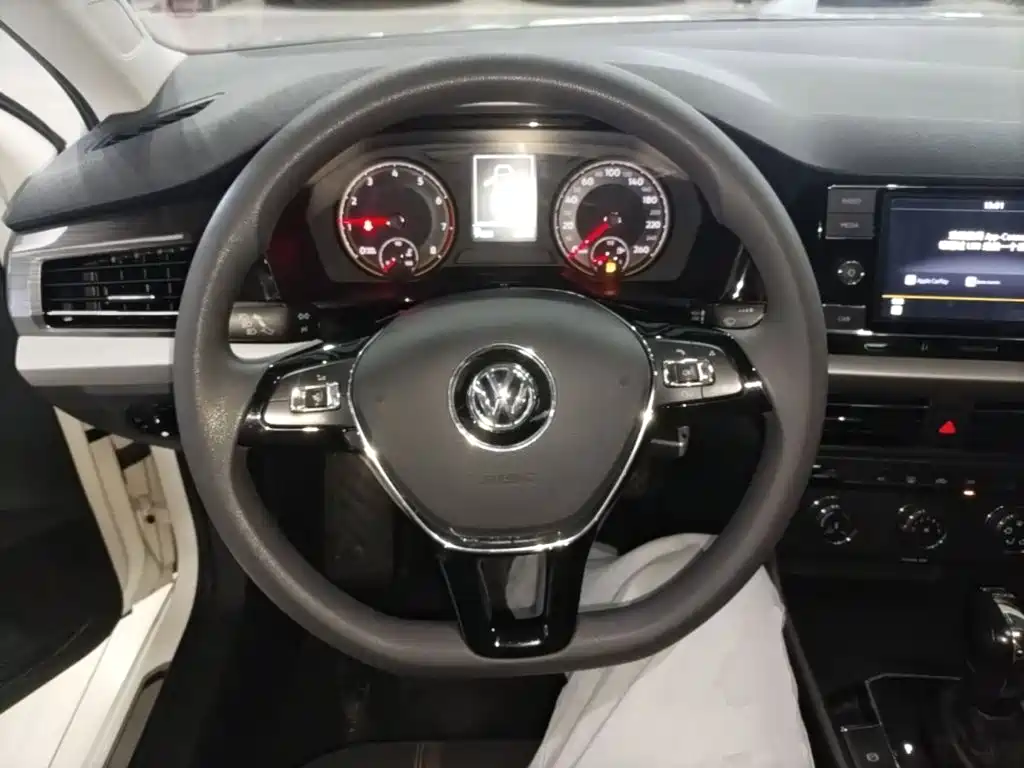 Volkswagen Lavida — миниатюра 11