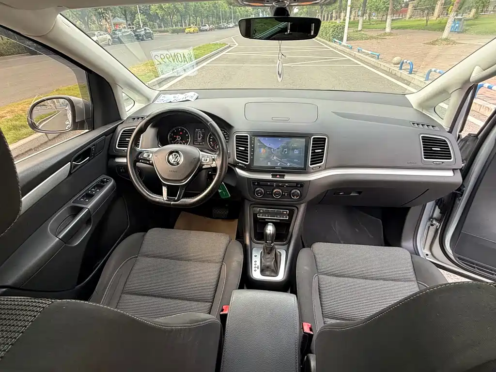 Volkswagen Sharan — миниатюра 17