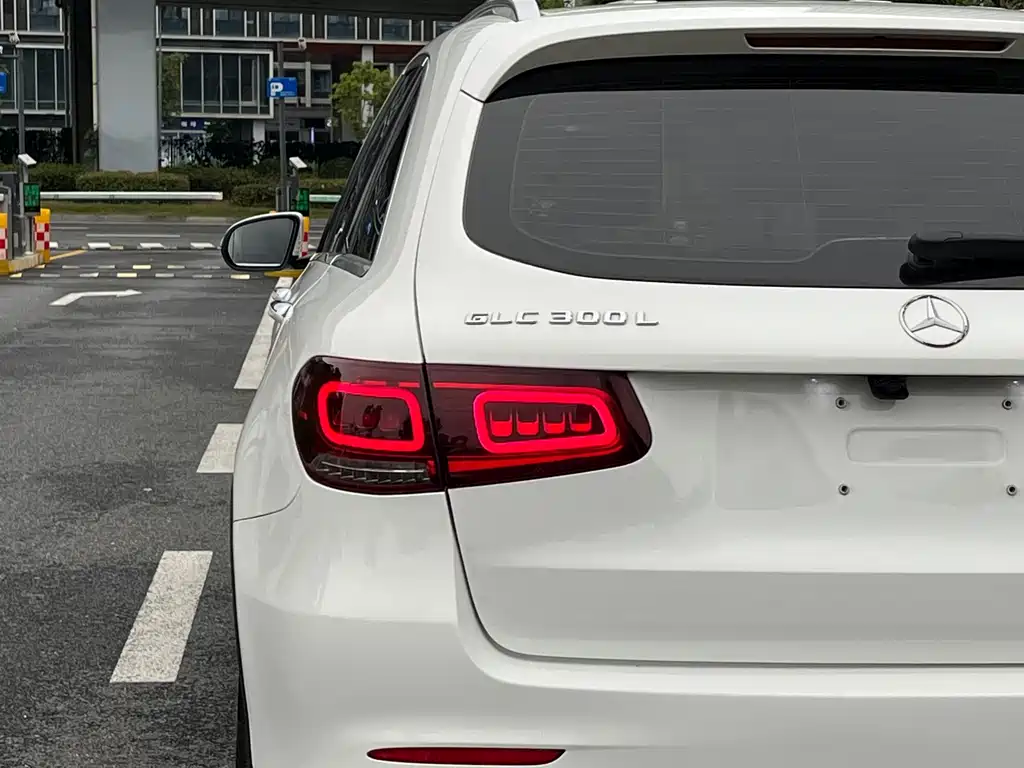 Mercedes-Benz GLC — миниатюра 6