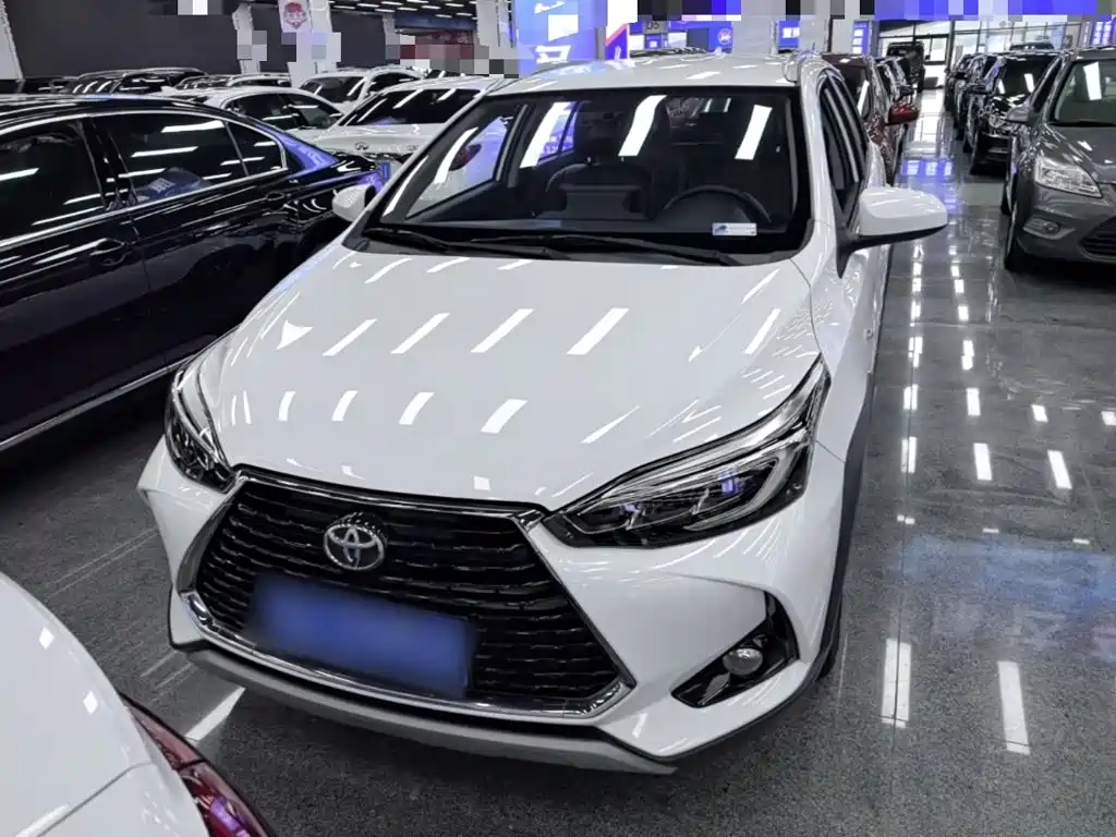 Toyota Yaris L — миниатюра 3
