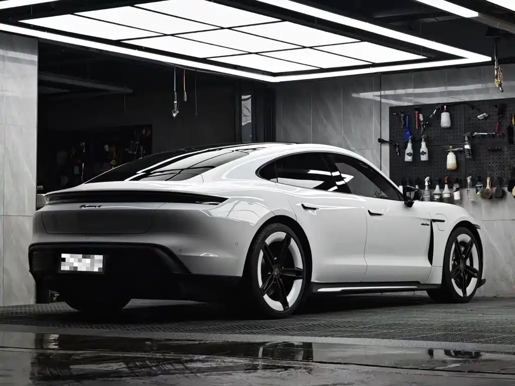 Porsche Taycan 2024 Taycan 4