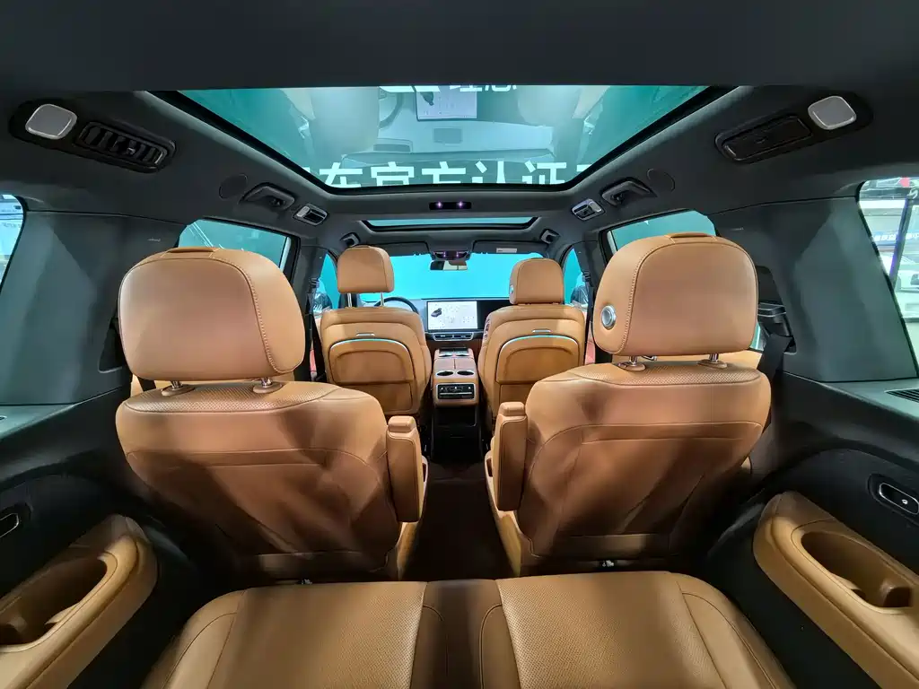 Li Auto Li L8 — миниатюра 9