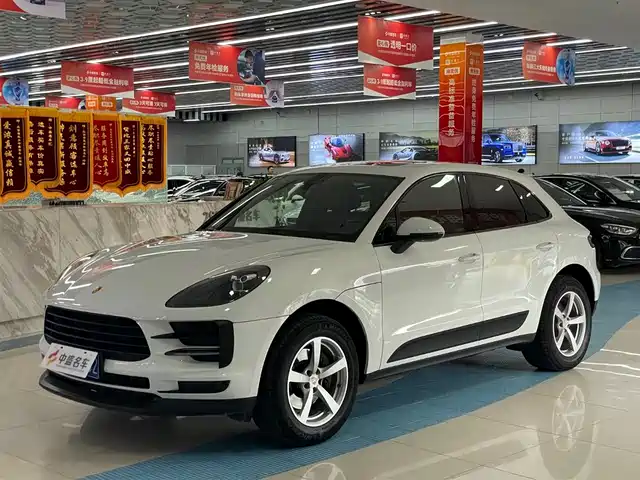 PORSCHE MACAN 2020